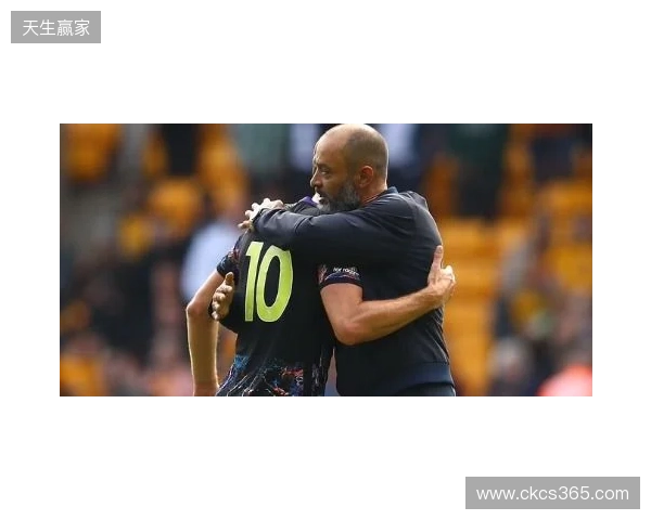 赫内斯:凯恩是最全面中锋,要是伊萨克值1.5亿欧他就值2.5亿