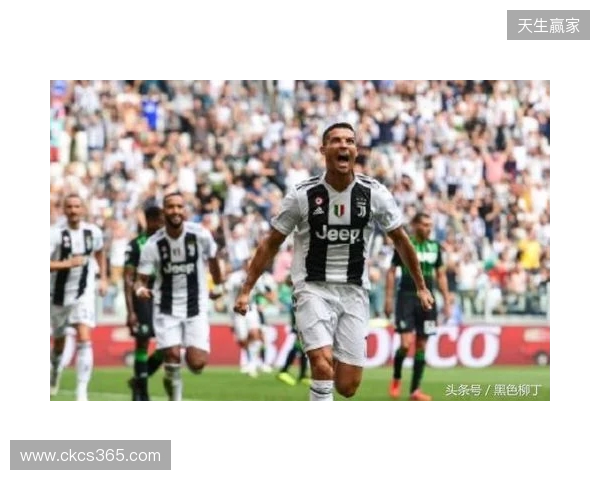 法兰克福内讧:球员场上互喷,并质疑主帅为何领先还要狂攻 法兰克福内讧:球员场上互喷,并质疑主帅为何领先还要狂攻